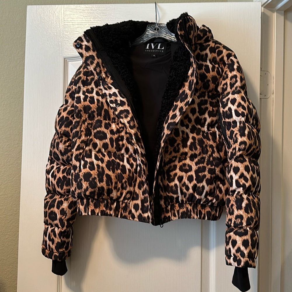 Animal print puffer jacket